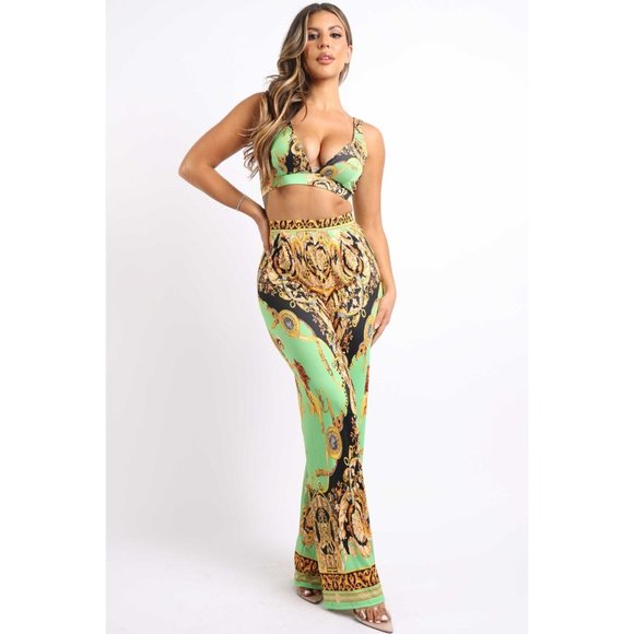 Women's Printed Sleeveless Crop Top And Matching Flare Pants Party Outfit Set - Picture 5 of 13